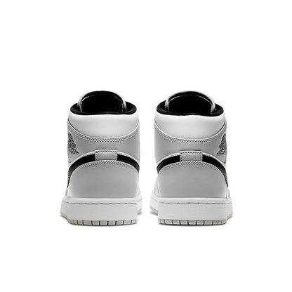 Air Jordan 1 Mid &