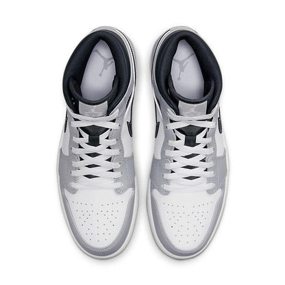 Air Jordan 1 Mid &