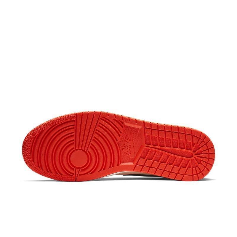 Air Jordan 1 Mid &