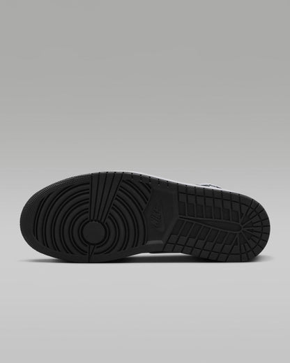 Air Jordan 1 Retro High OG "Black &amp; White"