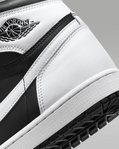 Air Jordan 1 Retro High OG "Black &amp; White"