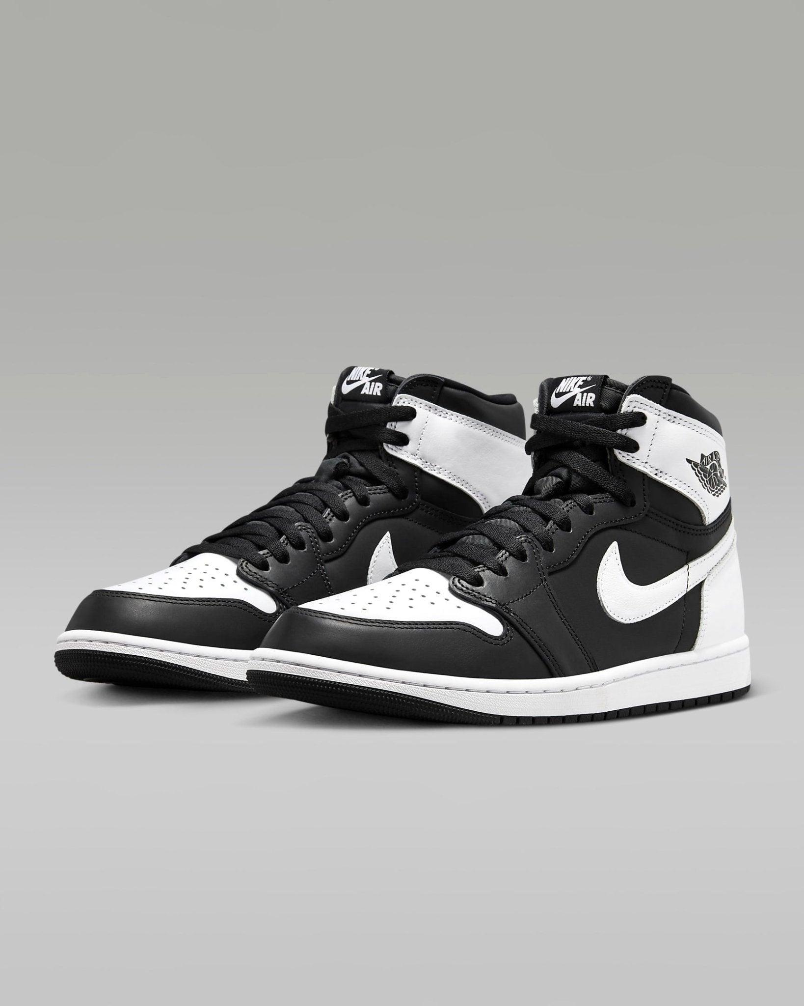 Air Jordan 1 Retro High OG "Black &amp; White"