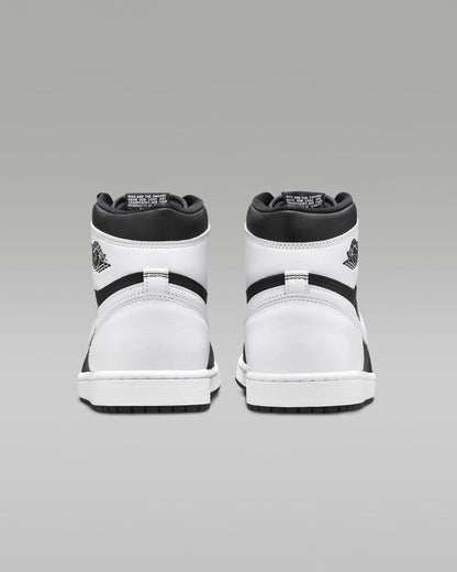 Air Jordan 1 Retro High OG "Black &amp; White"