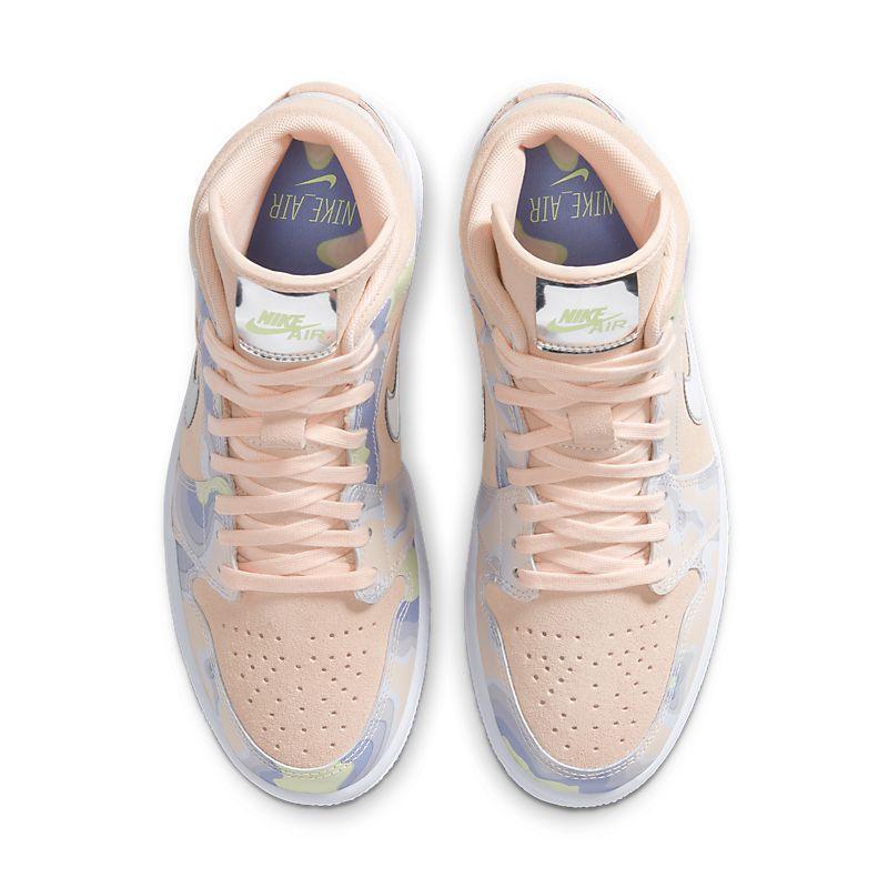 Air Jordan 1 Retro High &