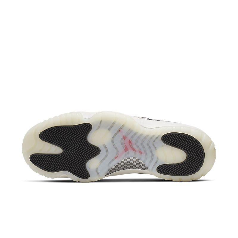 Air Jordan 11 Retro Low &