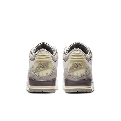 Air Jordan 3 Retro &