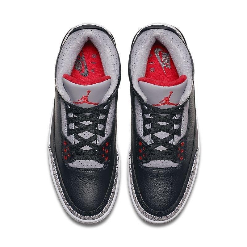 Air Jordan 3 Retro &