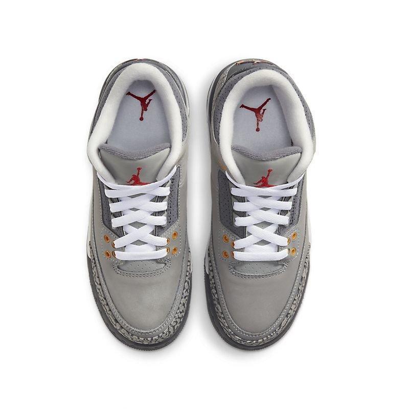 Air Jordan 3 Retro &