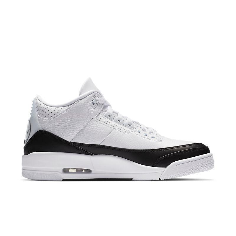Air Jordan 3 Retro &