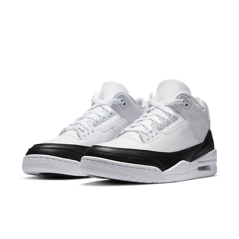 Air Jordan 3 Retro &