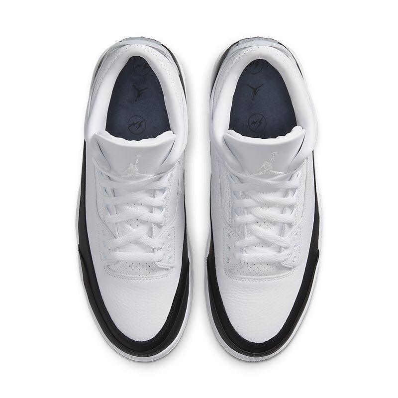 Air Jordan 3 Retro &