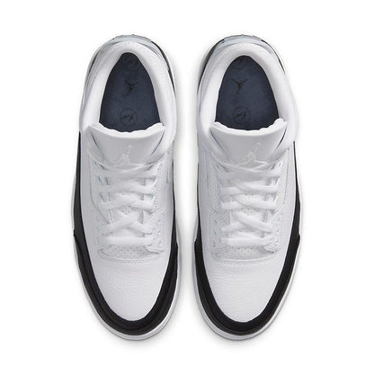 Air Jordan 3 Retro &