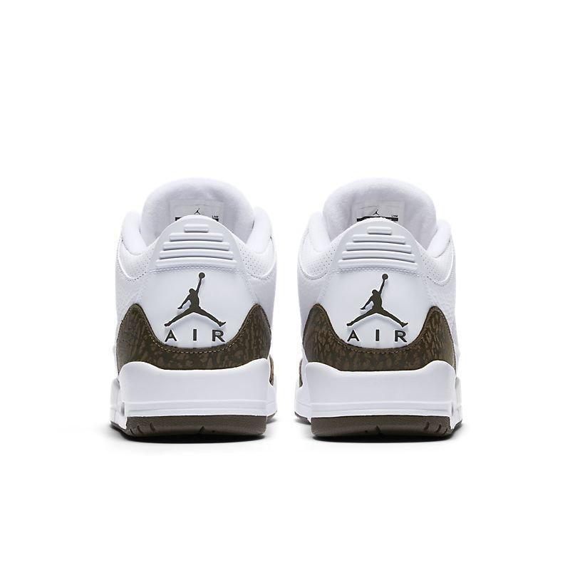 Air Jordan 3 Retro &