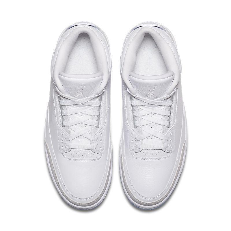 Air Jordan 3 Retro &