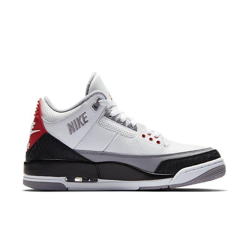 Air Jordan 3 Retro &