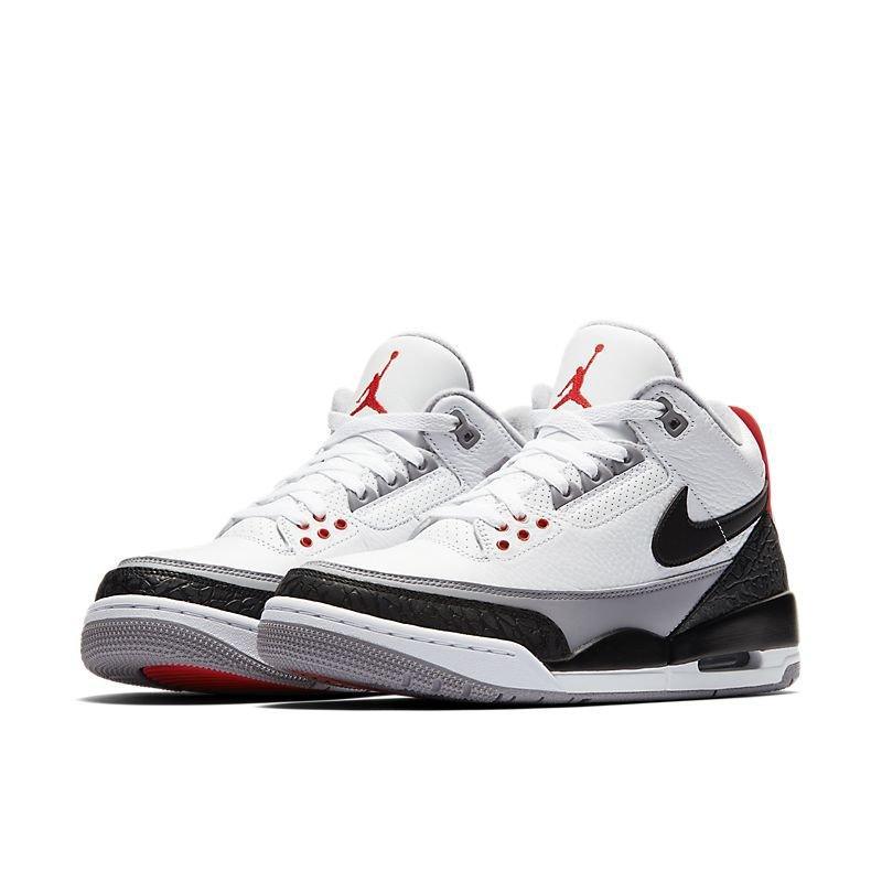 Air Jordan 3 Retro &