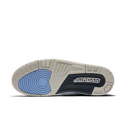 Air Jordan 3 Retro &