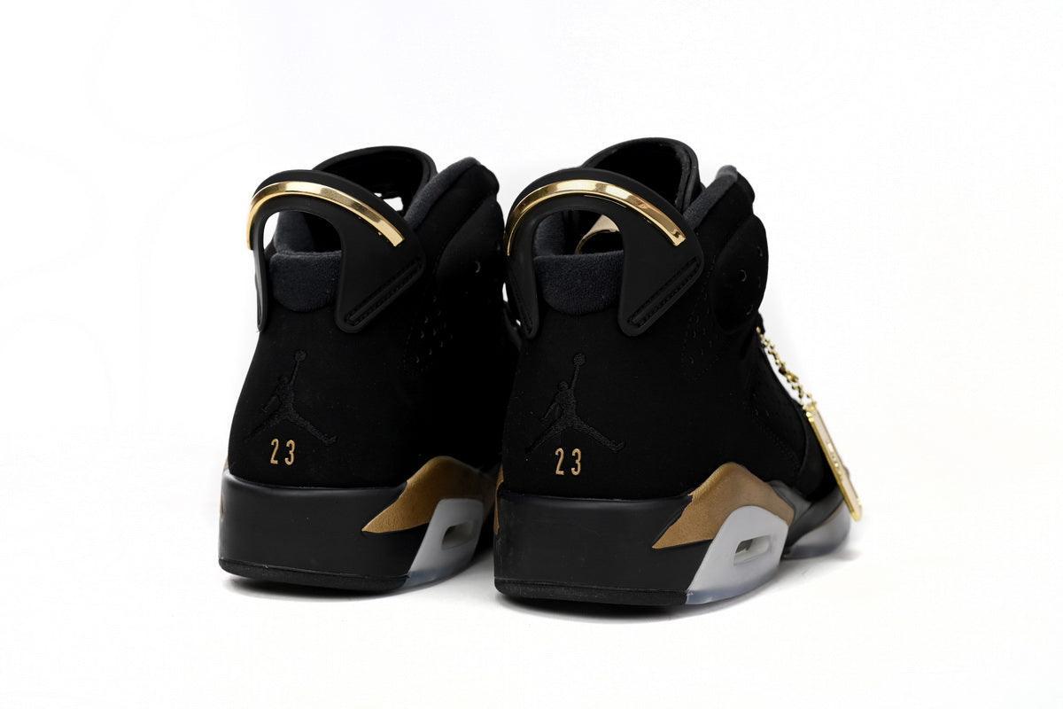 Air Jordan 6 Retro &