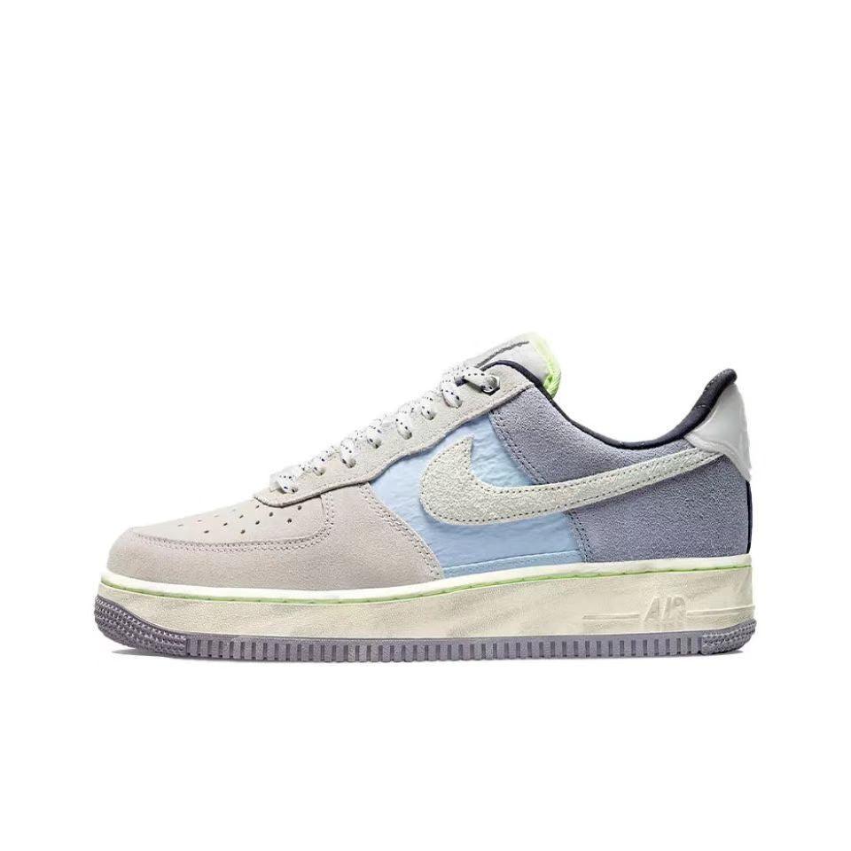 Nike Air Force 1 &