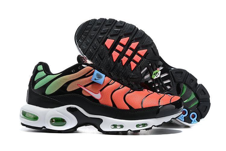 Nike Air Max Plus &