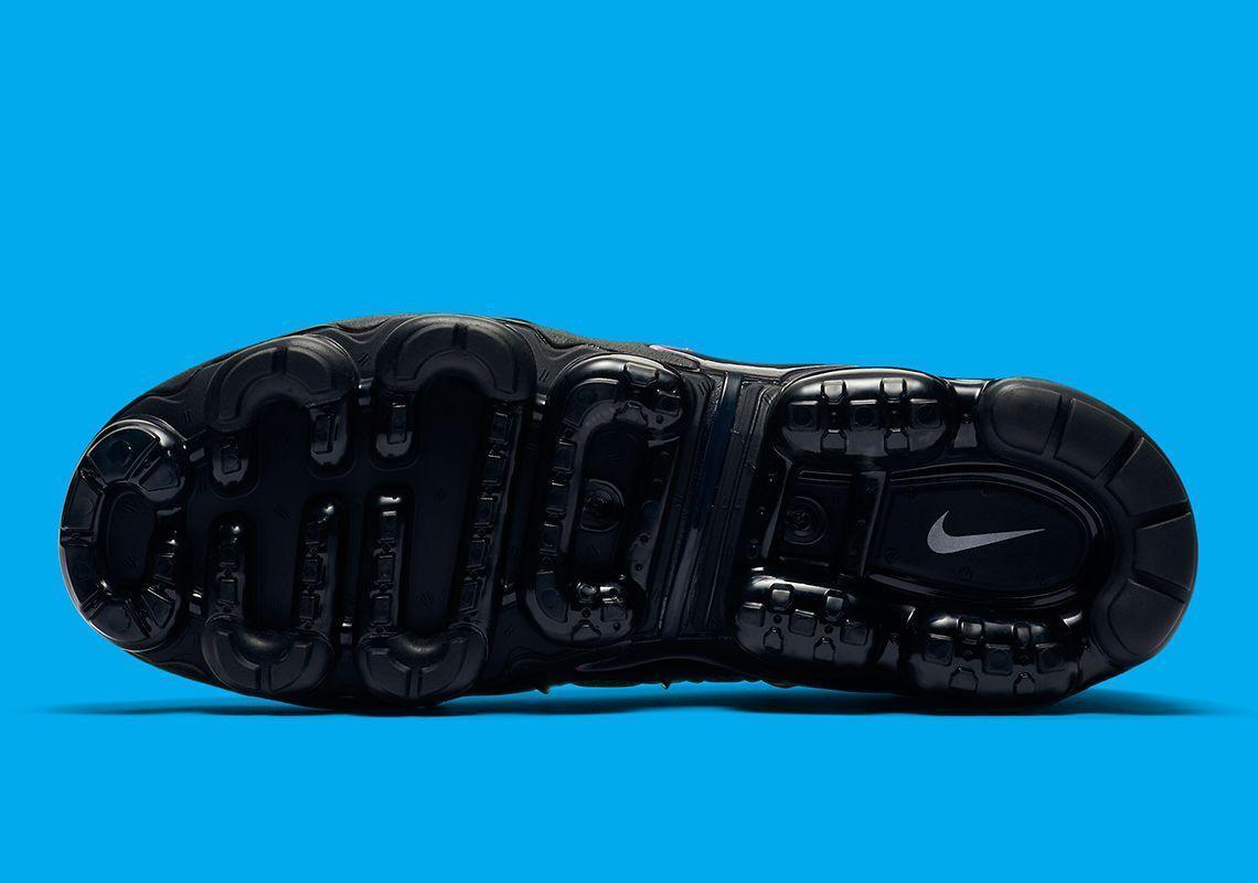 Nike Air VaporMax Plus &
