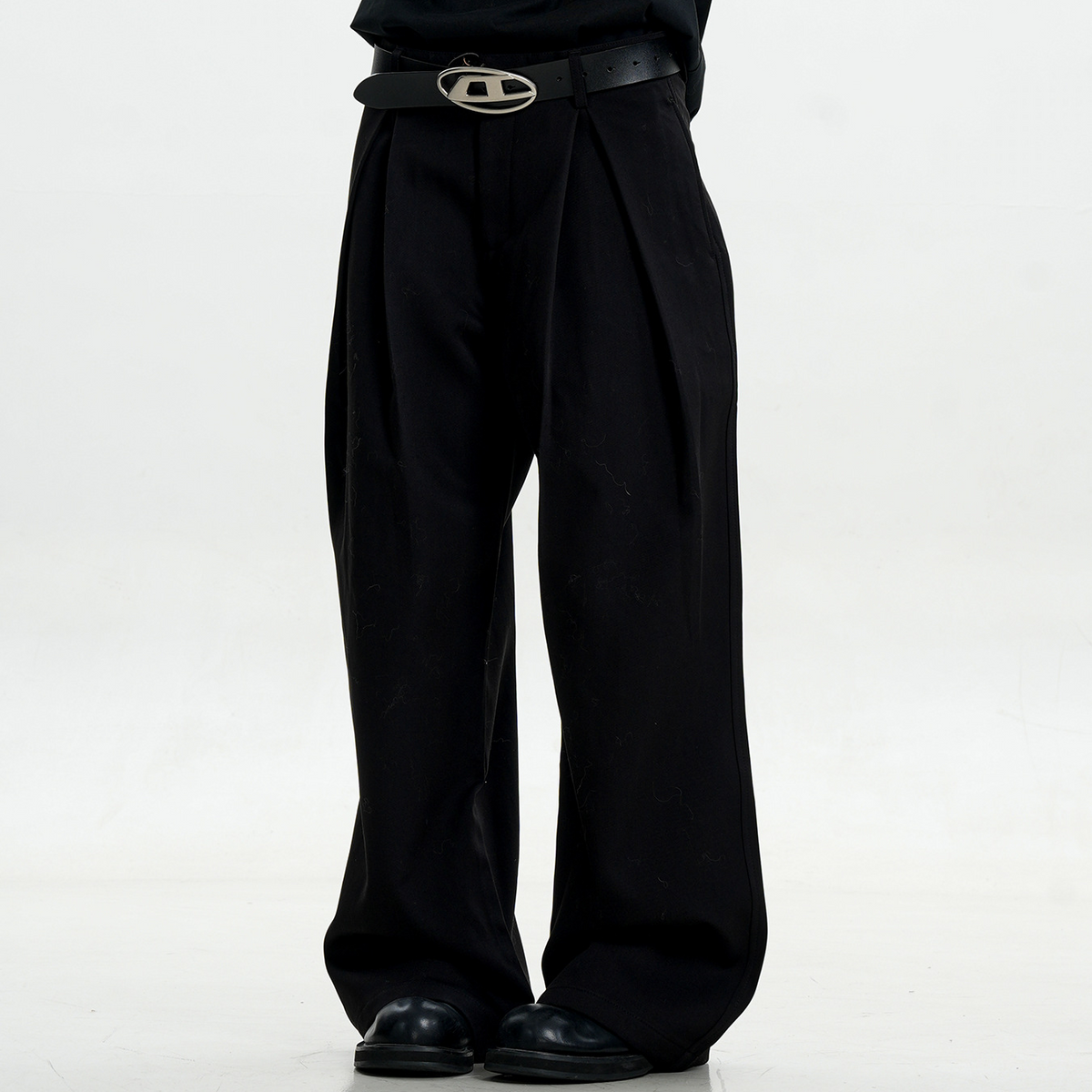 Wide-leg casual trousers