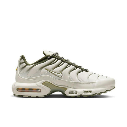 Nike Air Max Plus &