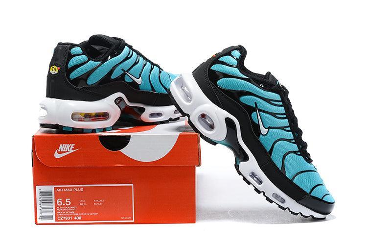Nike Air Max Plus &