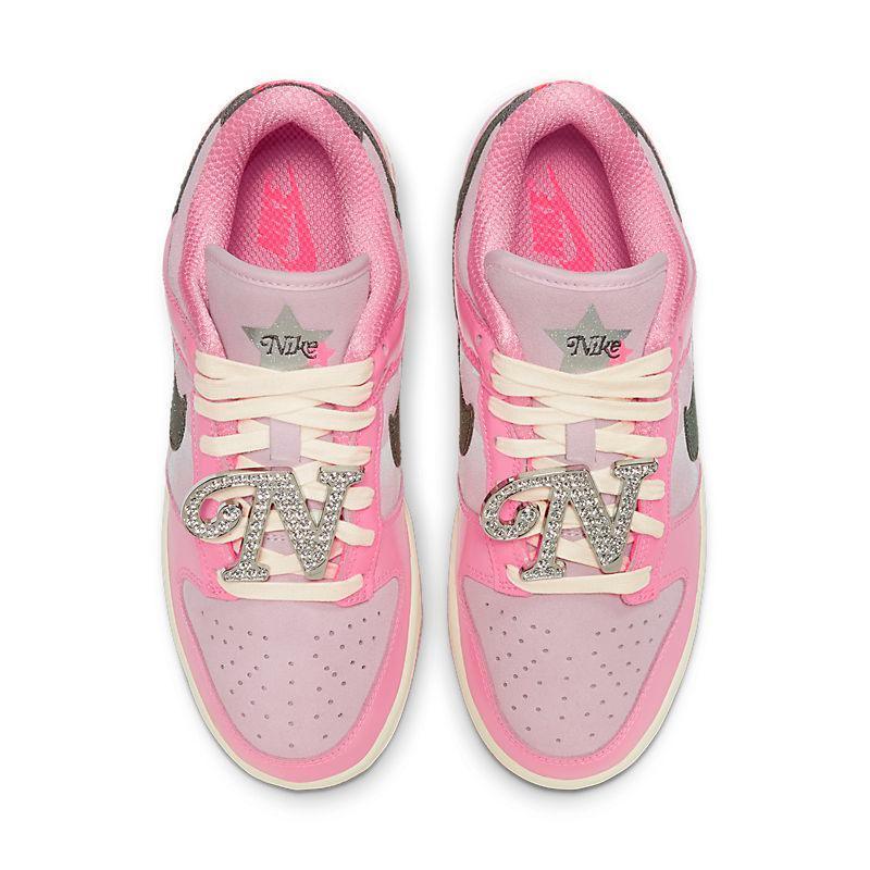 Nike Dunk Low &