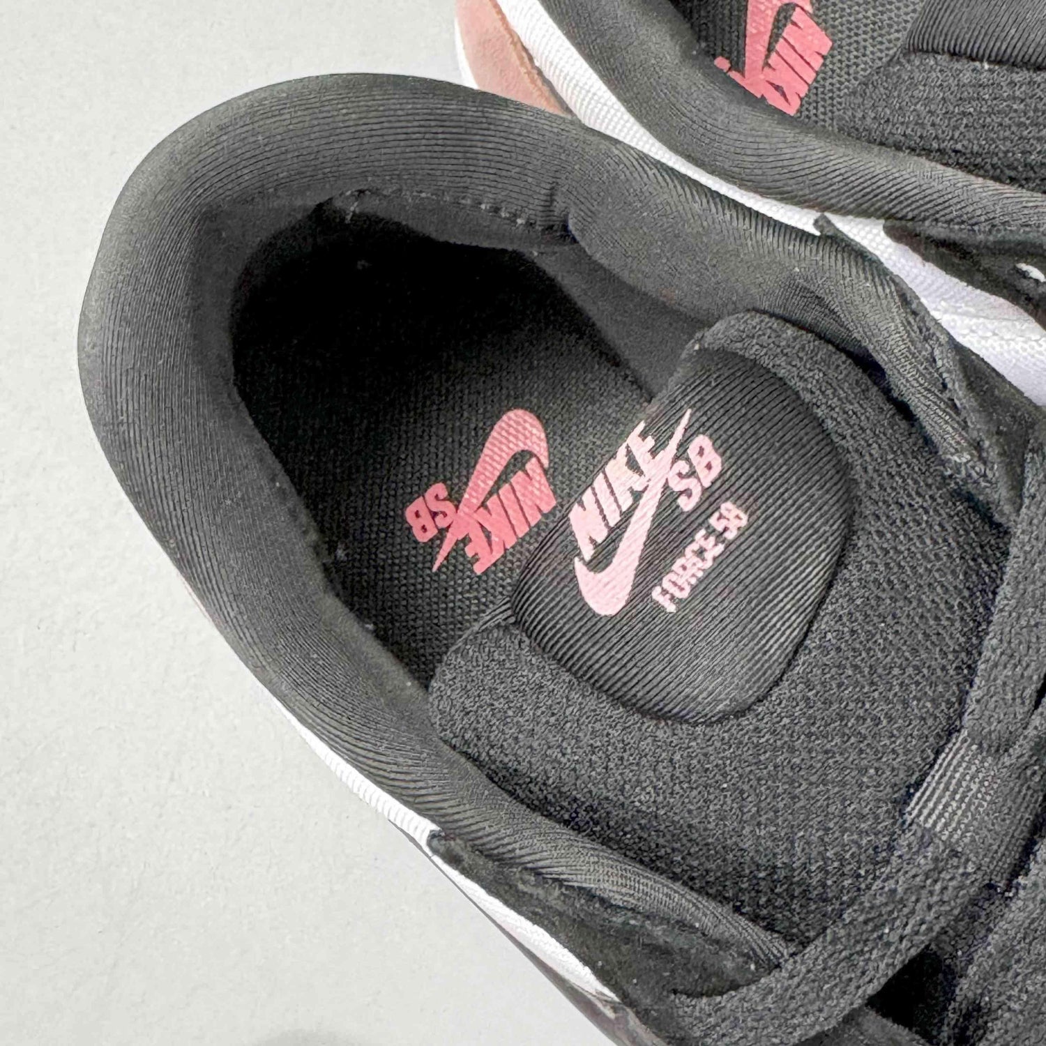 Nike SB Force 58 Pink Salt Black