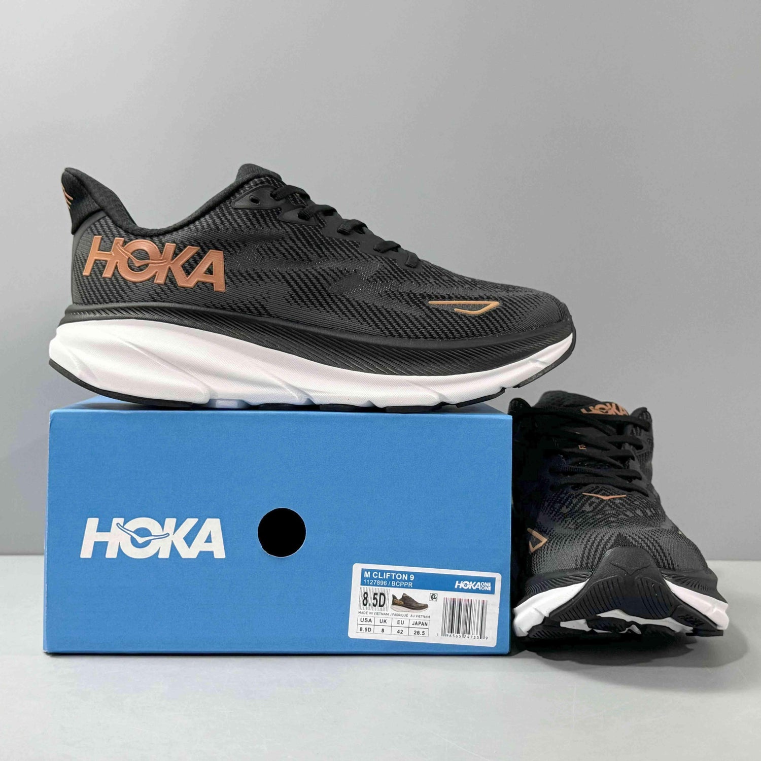 Hoka One One Clifton 9 &