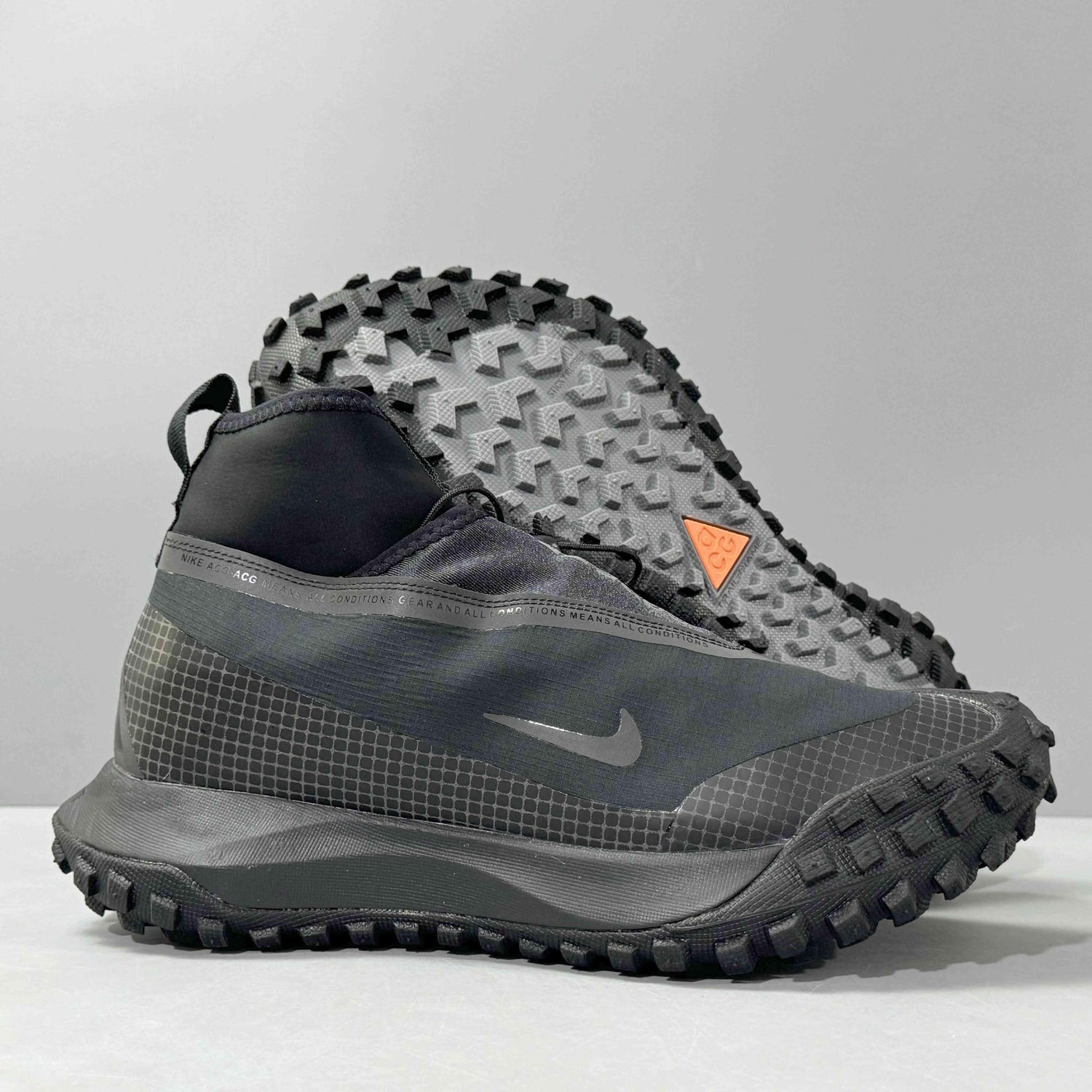 Nike ACG Mountain Fly High Gore-tex &