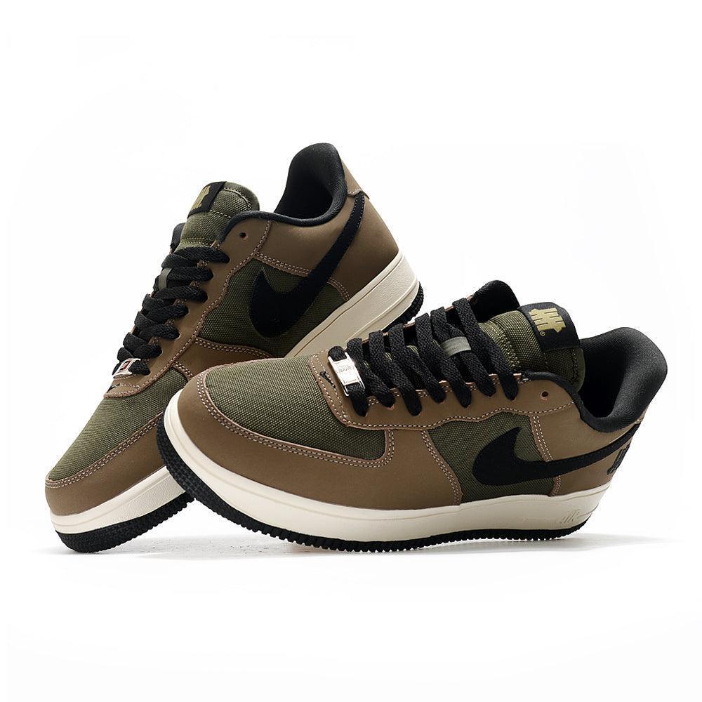 Nike Air Force 1 &
