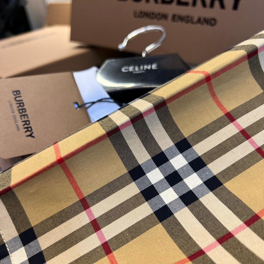 Burberry T-Shirt Without Collar &