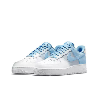 Nike Air Force 1 &