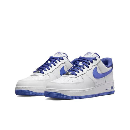 Nike Air Force 1 &