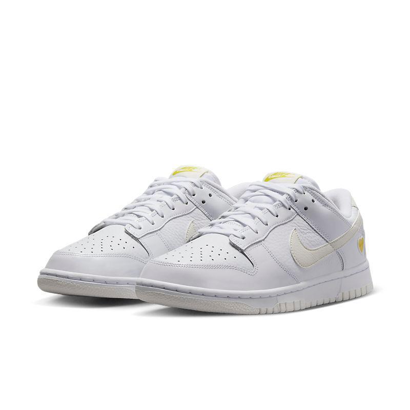 Nike Dunk Low &