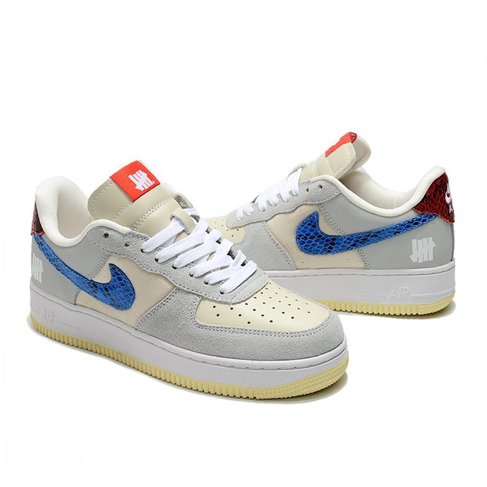 Nike Air Force 1 &