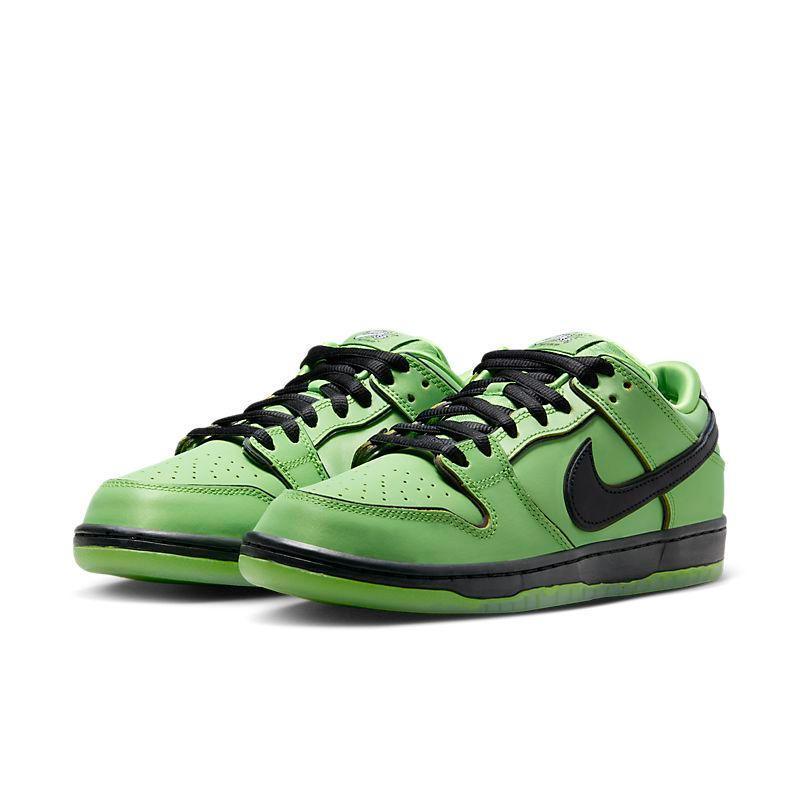 Nike SB Dunk Low &