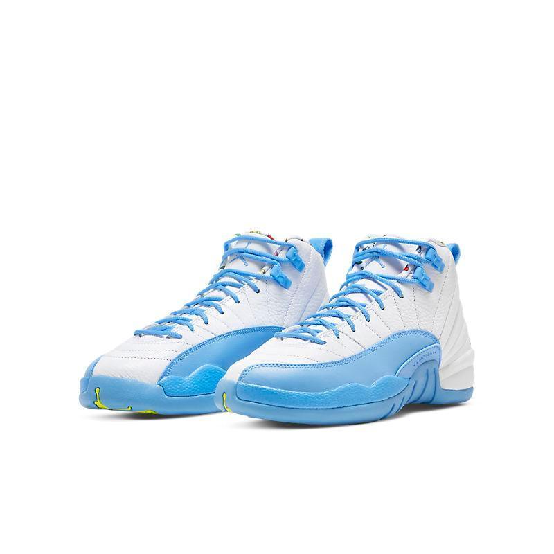 Air Jordan Retro 12 &
