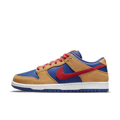 Nike SB Dunk Low &