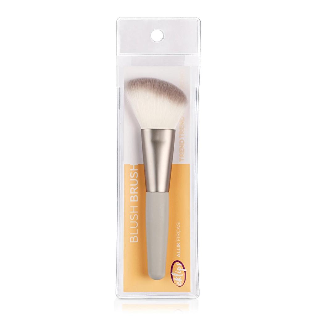 Eklips Trend Blush Brush with Soft Bristles for Blending
