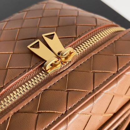 Bottega Veneta Small Vanity Case On Strap