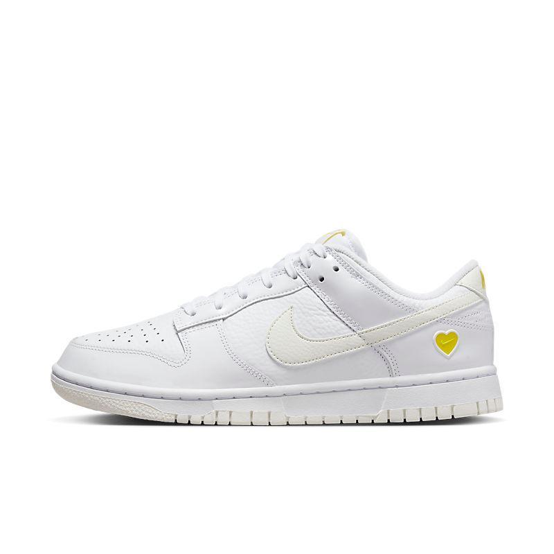 Nike Dunk Low &