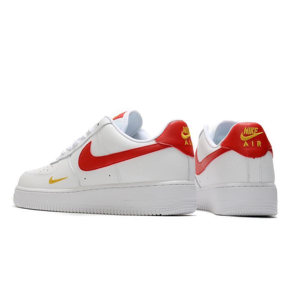 Nike Air Force 1 &