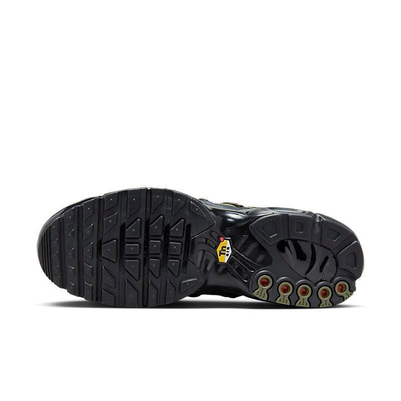 Nike Air Max Plus Utility &