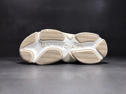 BALENCIAGA TRIPLE S SNEAKER