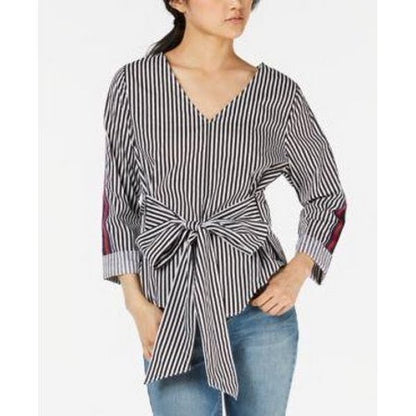 Almost Famous Juniors Tie-Front Top