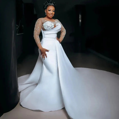 Elegant Strapless Lace Wedding Dress