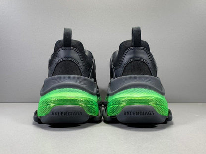 BALENCIAGA TRIPLE S SNEAKER